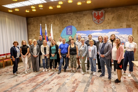 Izvajalci in izvajalke programov na Gorenjskem