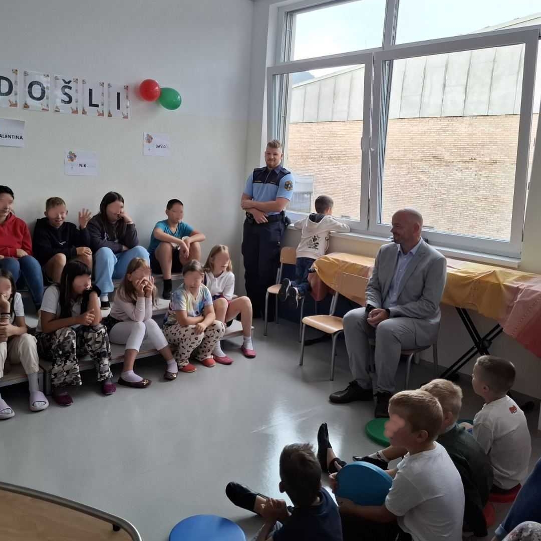 IMG-d92651423ebf7fa4debb89f3002dd2a0-V